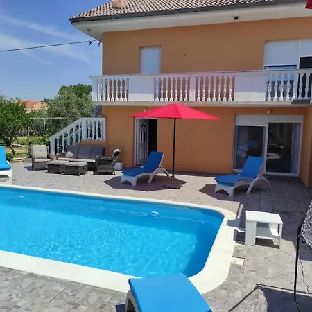 Danica Apartamento *