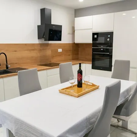 Apartamento Danica Policnik